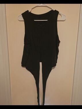 LULULEMON Black Tie-Front OR Back Tank Top